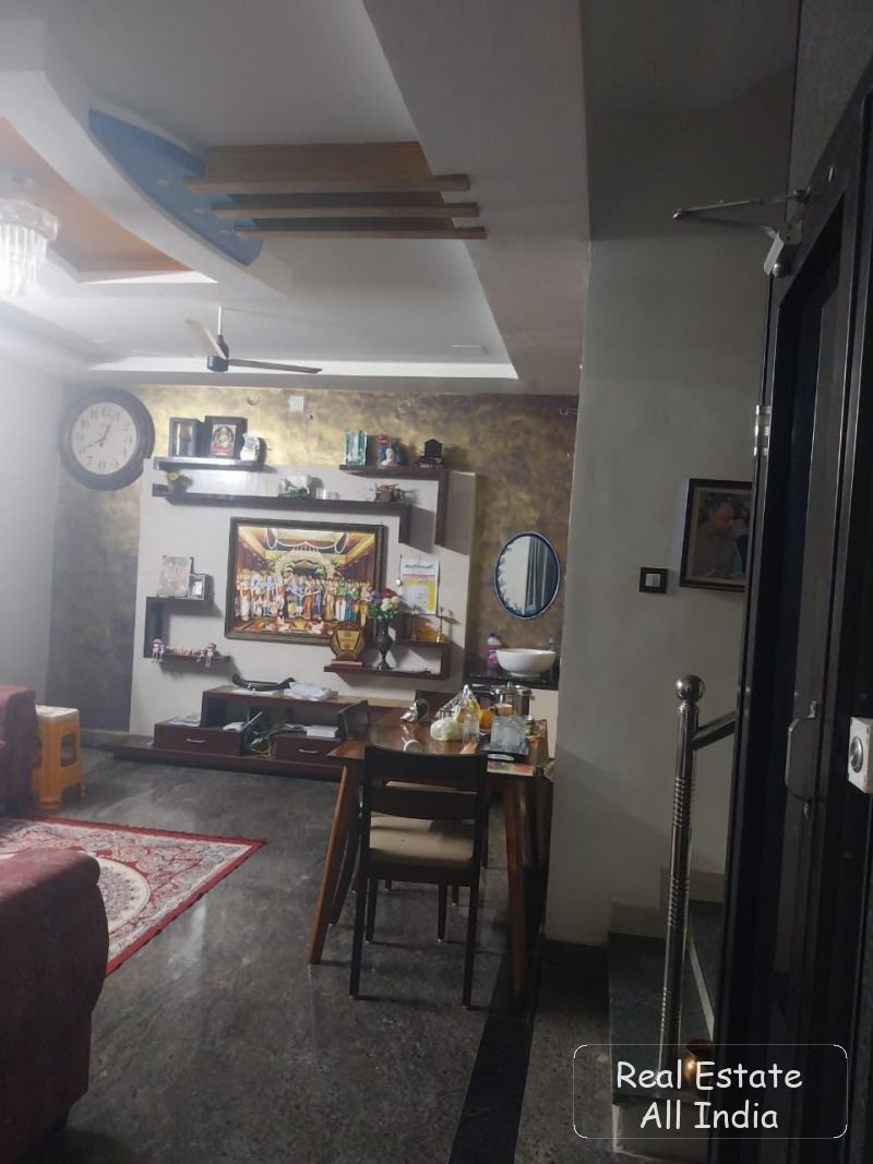 🏡 డూప్లెక్స్ హౌస్ G+2 అమ్మకానికి – తానపల్లి 💰 ధర: ₹ 1.50 కోటి 📍 లోకేషన్: తానపల్లి 🧭 ఫేసింగ్: వెస - PS0259
