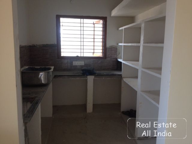 🏡 2 BHK అపార్ట్‌మెంట్ అమ్మకానికి – తిరుపతి 🔥🔥🔥 📍 లొకేషన్: బైరాగిపట్టెడ, అనంత లా కాలేజ్ దగ్గర 🏢 ప్రాపర్టీ వివరాలు: ✅ గ్రౌండ్ ఫ్లోర్ – 2BHK 📐 విస - PS0378
